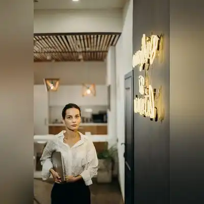 贺林林